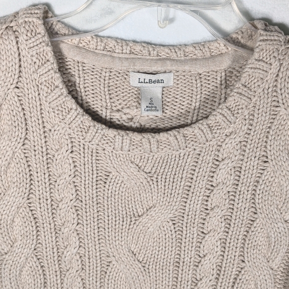 L.L. Bean Double Cable Sweater NWT - Picture 2 of 5